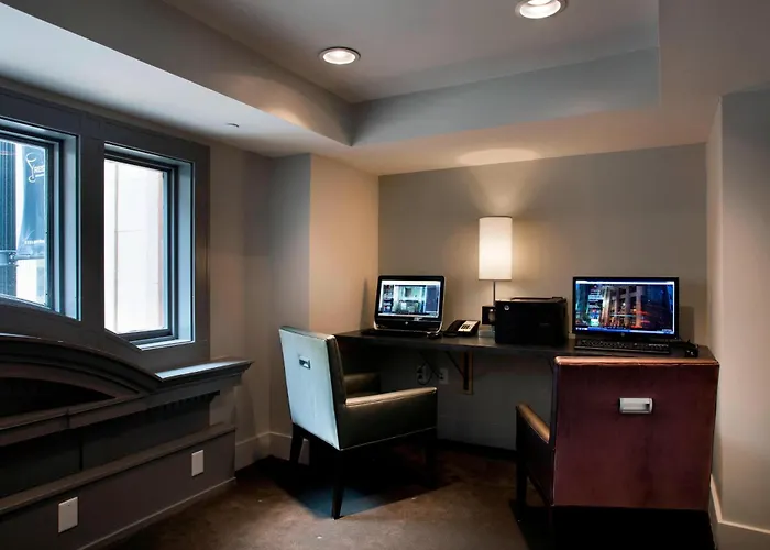 Ambassador Hotel Kansas City, Autograph Collection