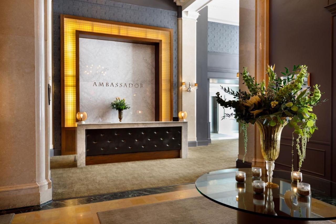 Ambassador Kansas City, Autograph Collection 4*