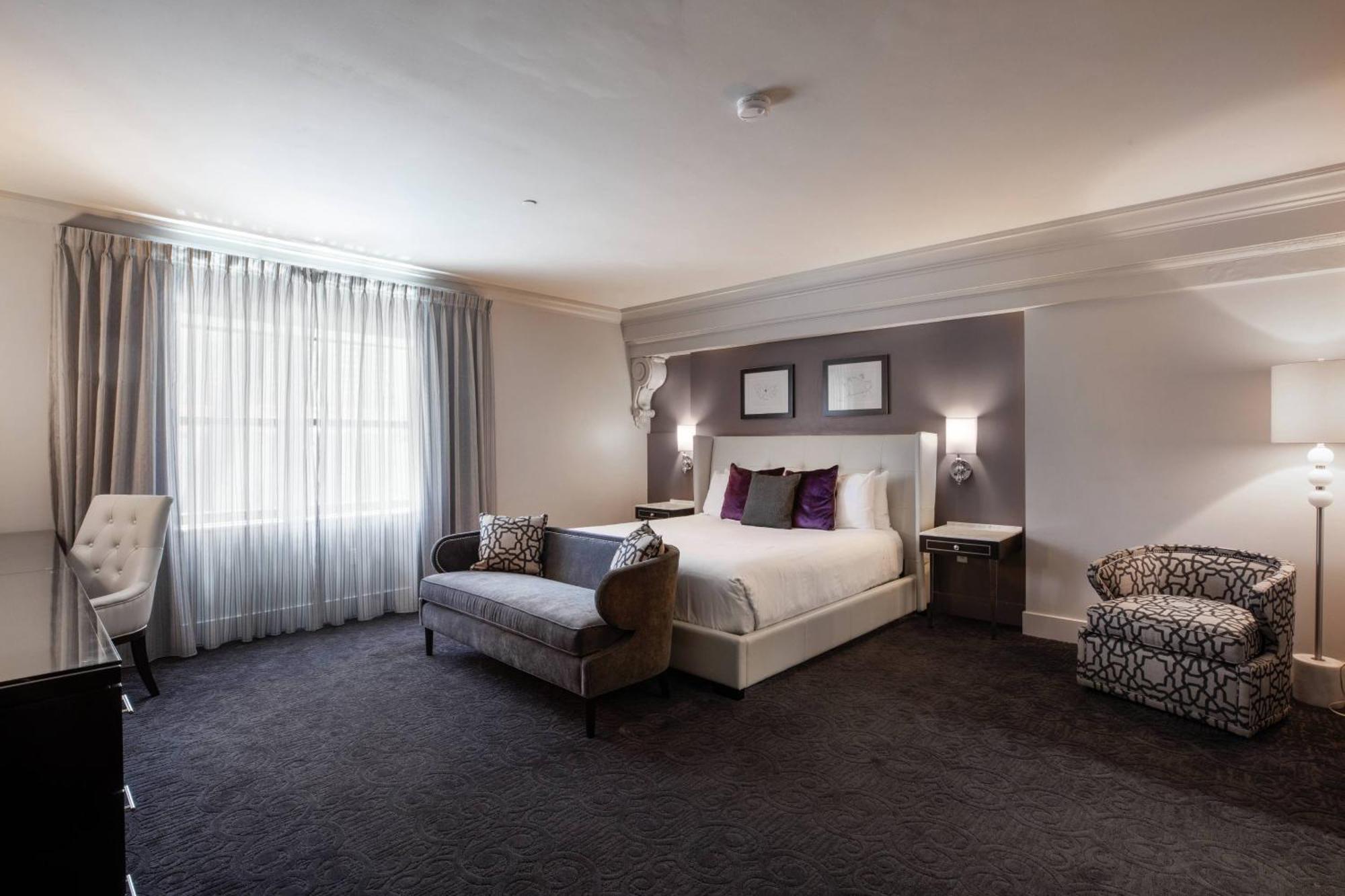 Hotel Ambassador Kansas City, Autograph Collection